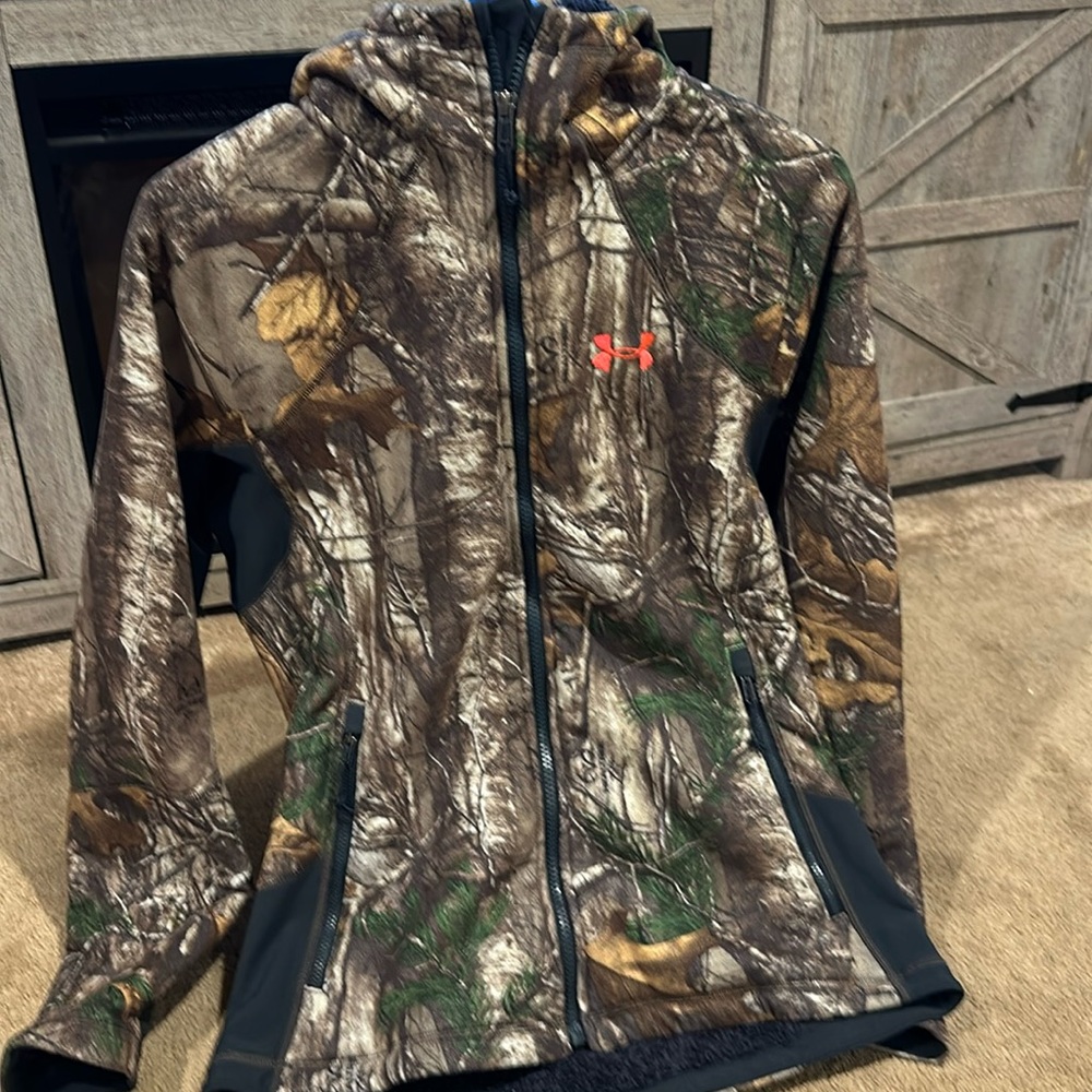 Camo under armour fleece